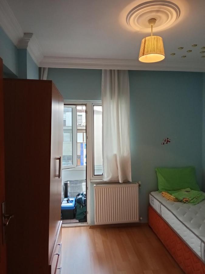 A Single Room in Home, одноместная комната в доме, Chambre simple, Habitación individual Istambul Exterior foto