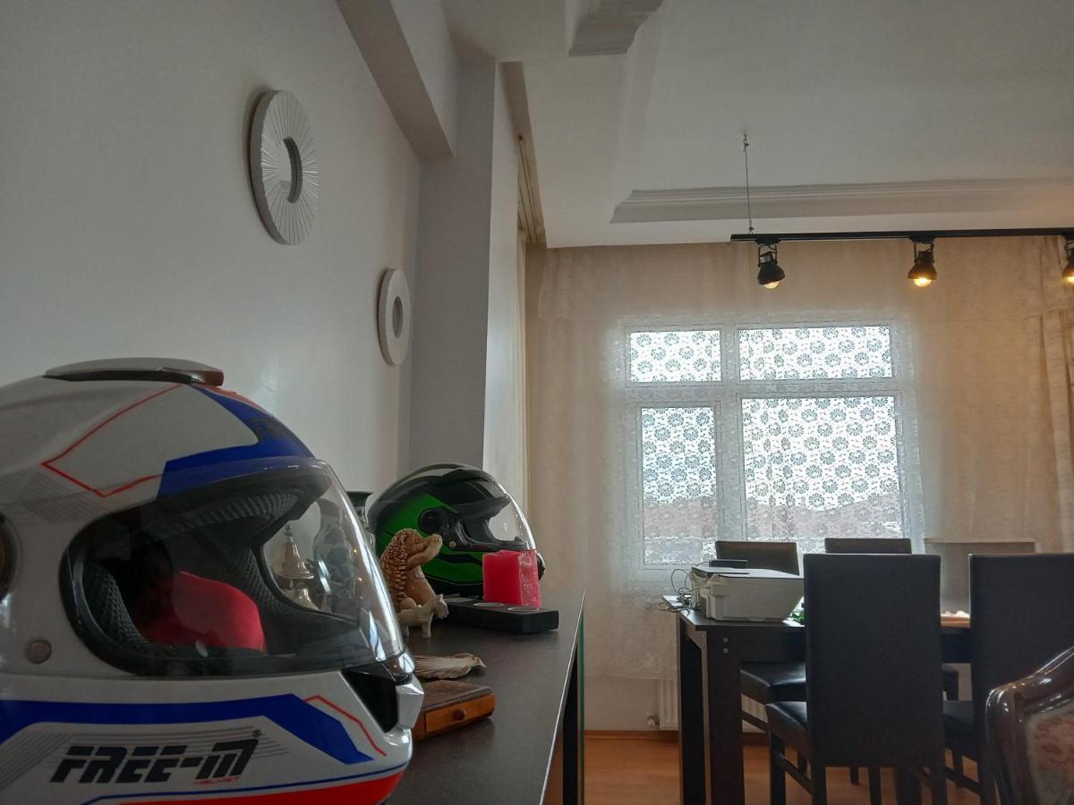 A Single Room in Home, одноместная комната в доме, Chambre simple, Habitación individual Istambul Exterior foto